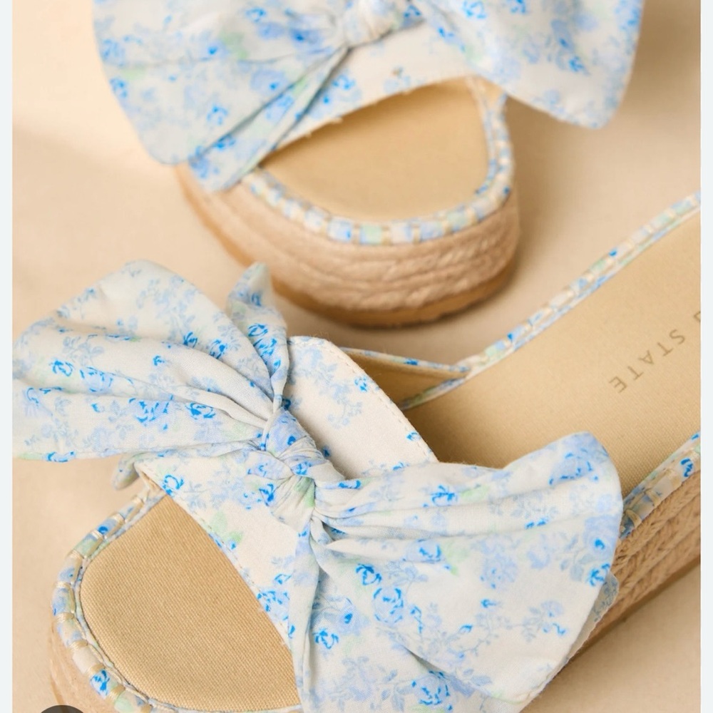 ARULA Floral Print Espadrille Sandals